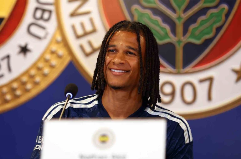 Nathan Ake: "En önemlisi negatif durumda bile pozitif kalmak"
