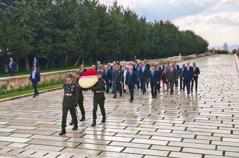 NATO heyetinden Anıtkabir’e ziyaret