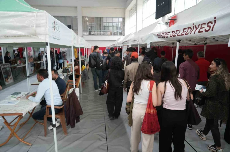 Niğde’de kariyer ve istihdam buluşmasına yoğun ilgi
