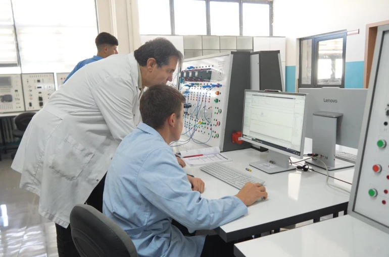Niğde’de meslek lisesi öğrencileri hem üretiyor hem geleceğe hazırlanıyor