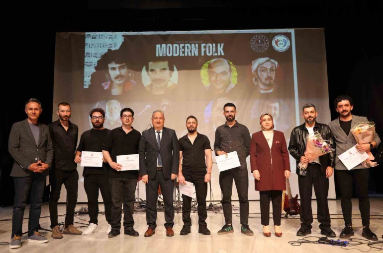 Niğde’de ’Modern Folk Konseri’ sanatseverlerle buluştu