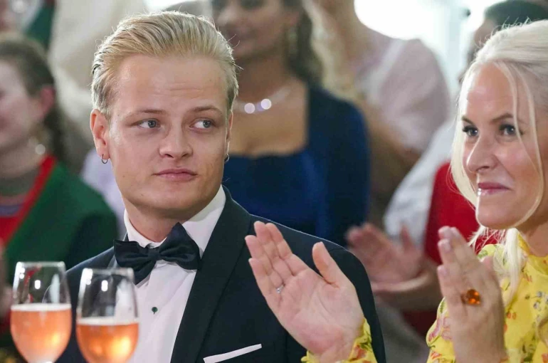 Norveç’te Veliaht Prenses Mette-Marit’in oğluna saldırı, tehdit ve uzaklaştırma kararını ihlal şüphesiyle gözaltı