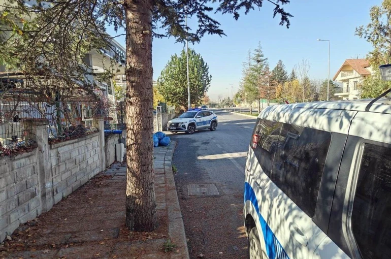Oğlu tarafından bıçaklanan baba hayatını kaybetti