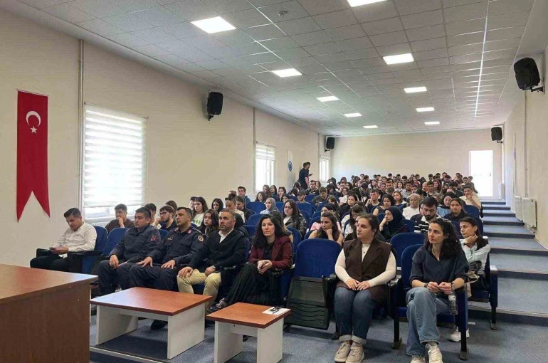 Öğrenci ve öğretmenlere bağımlılıkla mücadele eğitimi