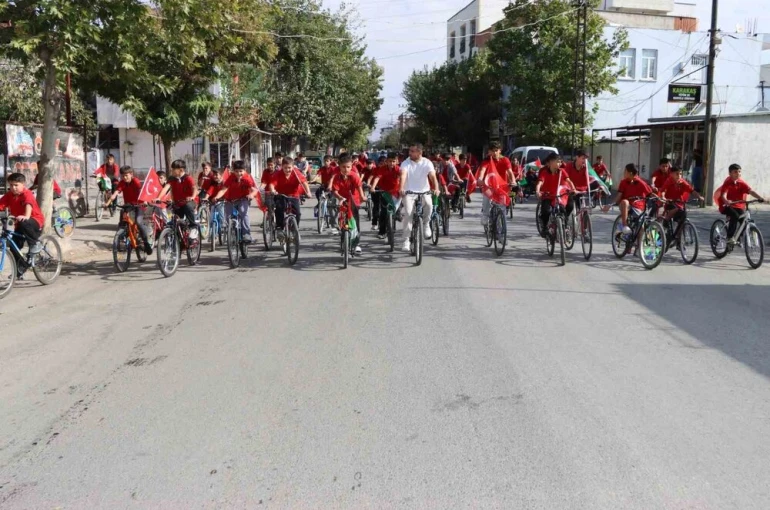Öğrenciler Gazze için pedal çevirdi