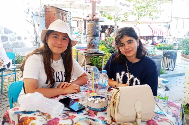 Öğrenciler okudukları romanlardaki mekânları Ankara’da gezip gördü