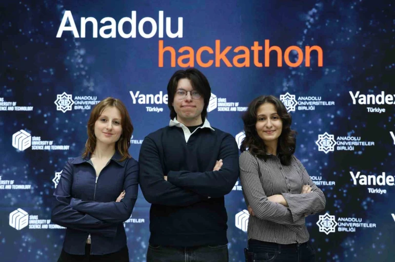 Öğrenciler sorunlara yapay zekâ ile çözüm üretti, Anadolu Hackathon’un kazananları açıklandı