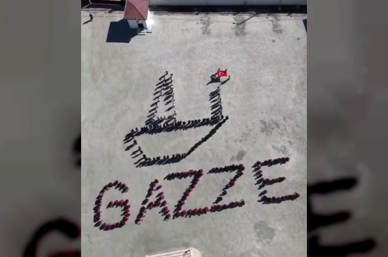 Öğrencilerden Gazze’ye destek mesajı