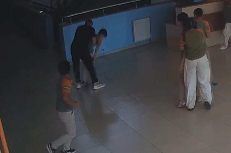 Öğretmenin heimlich manevrası, öğrencinin hayatını kurtardı