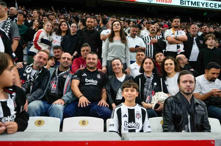 Öğretmenler, Tüpraş Stadyumu’nda ağırlandı 