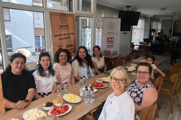 Öğretmenlere "Peynir-Zeytin-Ekmek Tadım Etkinliği"