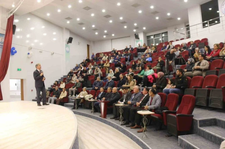 Okul - veli iş birliğini güçlendirecek konular ele alındı