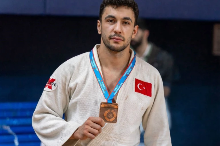 OMÜ’lü milli sporcu iki branşta Türkiye derecesi elde etti