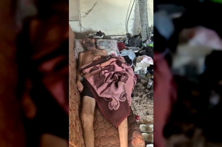 Önce darp edildi, sonra metruk evde ölüme terk edildi