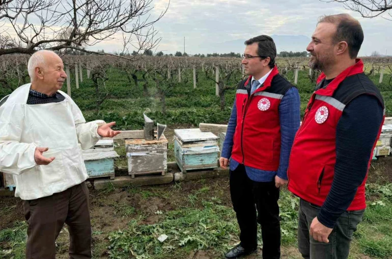 Önder çiftçiler DERİM projesi ile bilgilerini aktarıyor 