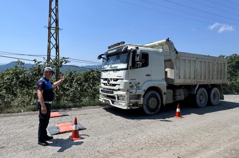Ordu’da ağır tonajlı araç denetimi: 11 araca ceza