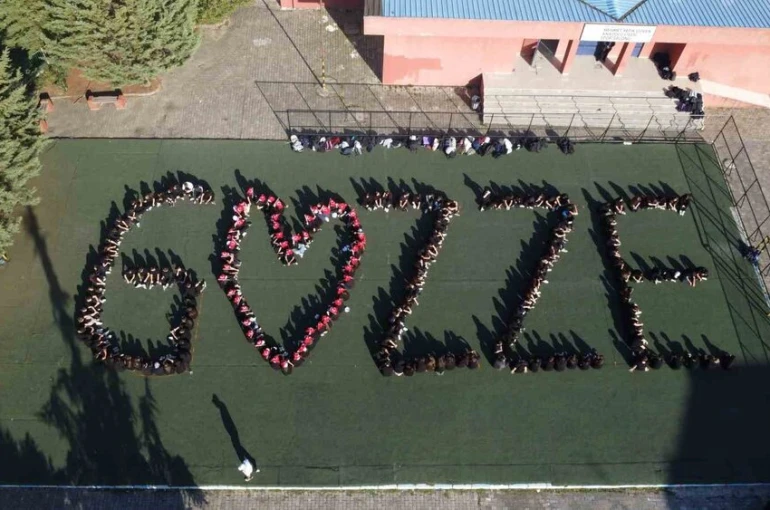 Ordu’da öğrencilerden Filistin’e destek: Bin 56 öğrenci "Gazze" yazdı