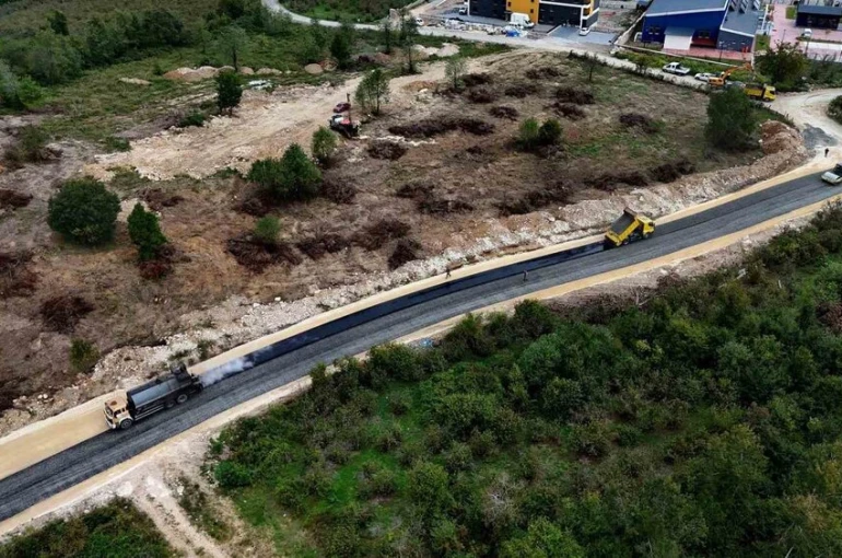 Ordu’da sıcak asfalt çalışmaları sürüyor 
