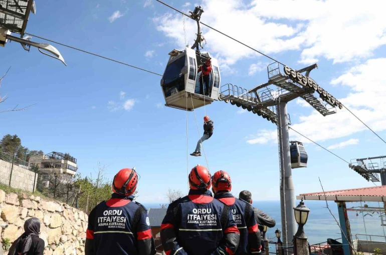 Ordu’da teleferik hattında kurtarma tatbikatı