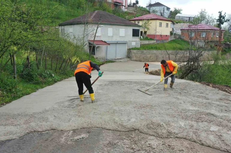 Ordu’nun kırsalında beton yol çalışmaları devam ediyor