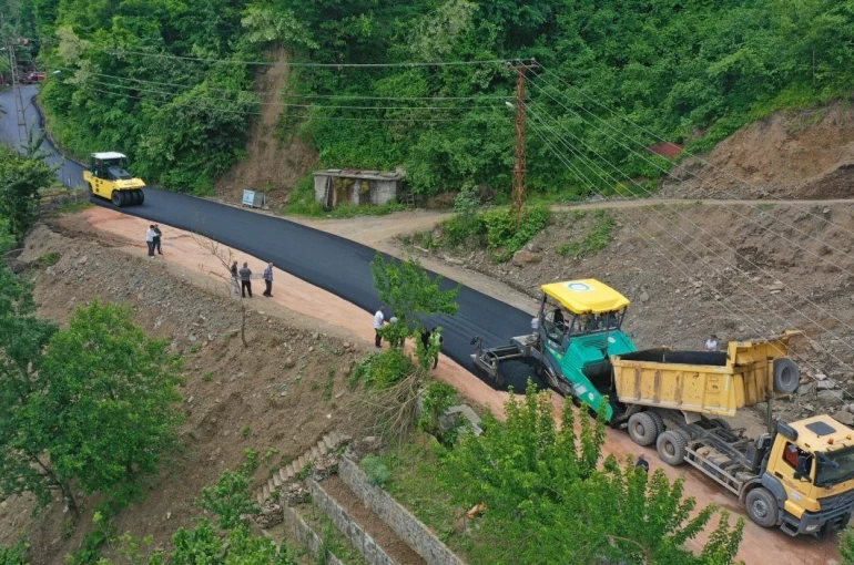 Ordu’nun kırsallarında sıcak asfalt çalışmaları