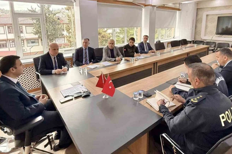 Orman Yangınlarıyla Mücadele Toplantısı gerçekleştirildi 