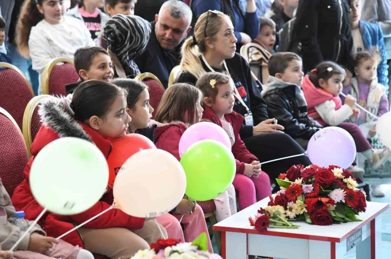 Osmaniye kitap fuarı ilk 3 günde 30 bin ziyaretçiyi ağırladı