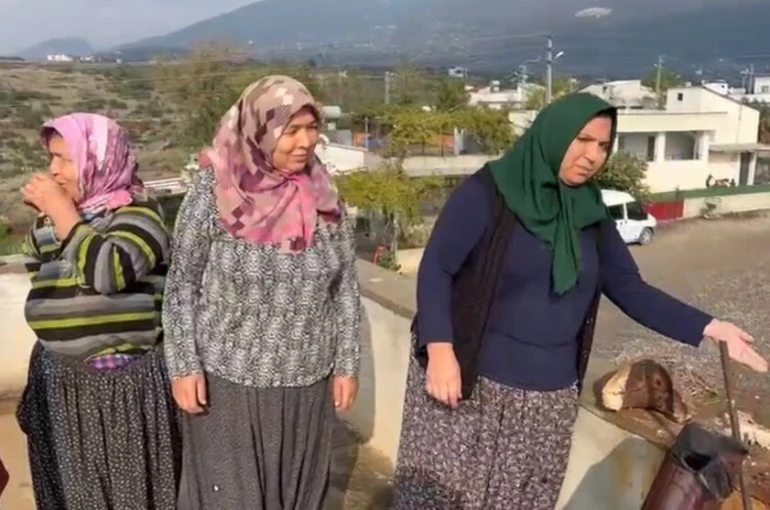 Osmaniye’de evin bacasına yıldırım düştü