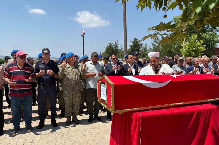 Osmaniye’de Kıbrıs gazisi Durdu Mehmet Köken son yolculuğuna uğurlandı 