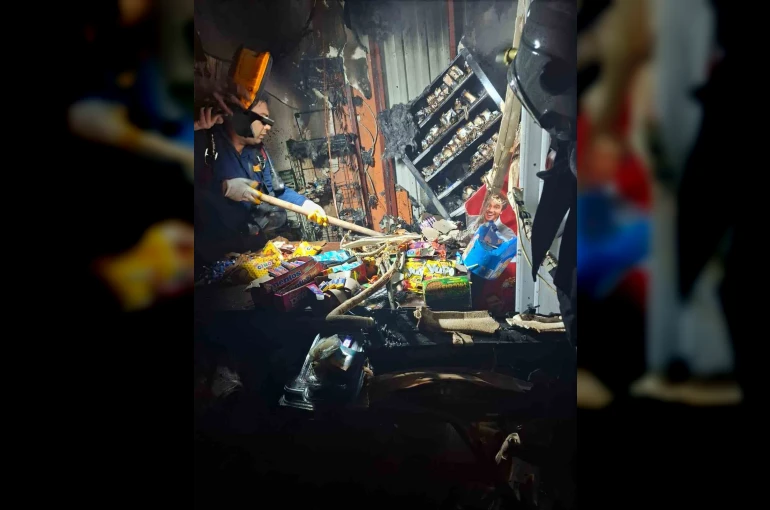Osmaniye’de markette çıkan yangın söndürüldü