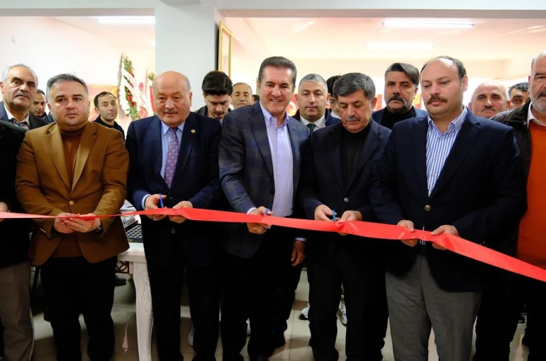 Otlukbeli İlçesi Kültür ve Yardımlaşma Derneği açıldı