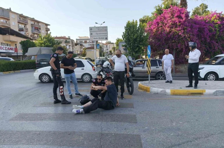 Otomobil ile çarpışan motosikletin sürücüsü yaralandı