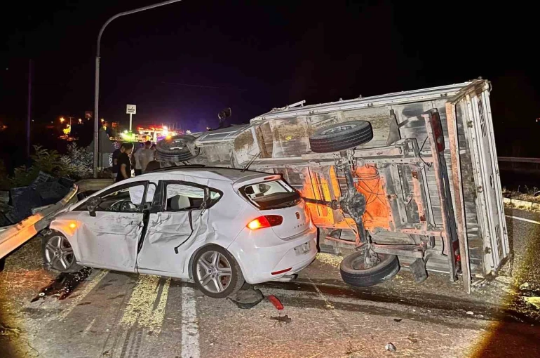 Otomobil ile kamyonet çarpıştı: 1 yaralı