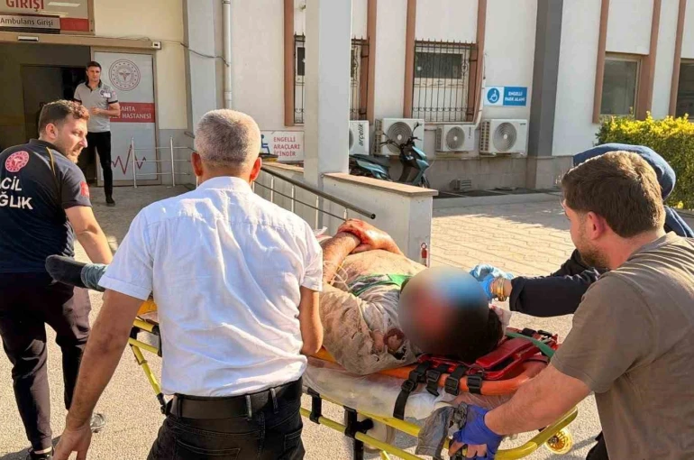 Otomobil ile motosiklet çarpıştı: 1 ağır yaralı