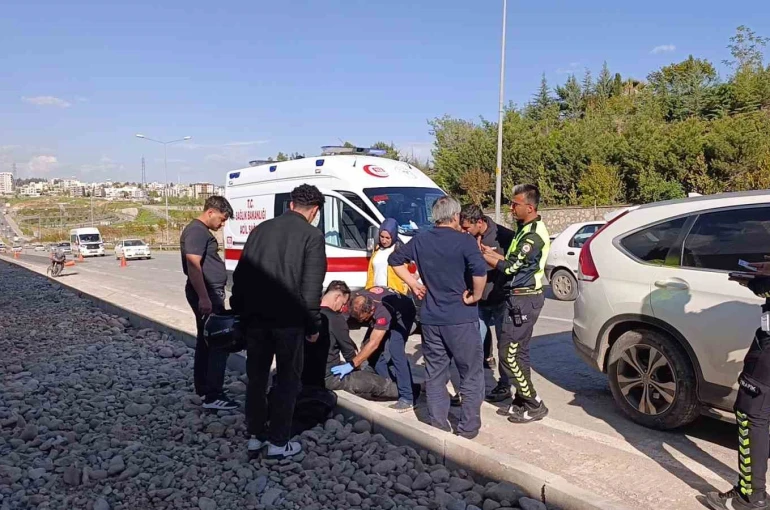 Otomobil ile motosiklet çarpıştı: 1 yaralı