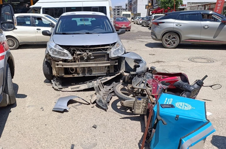 Otomobil ile motosiklet çarpıştı: 1 yaralı