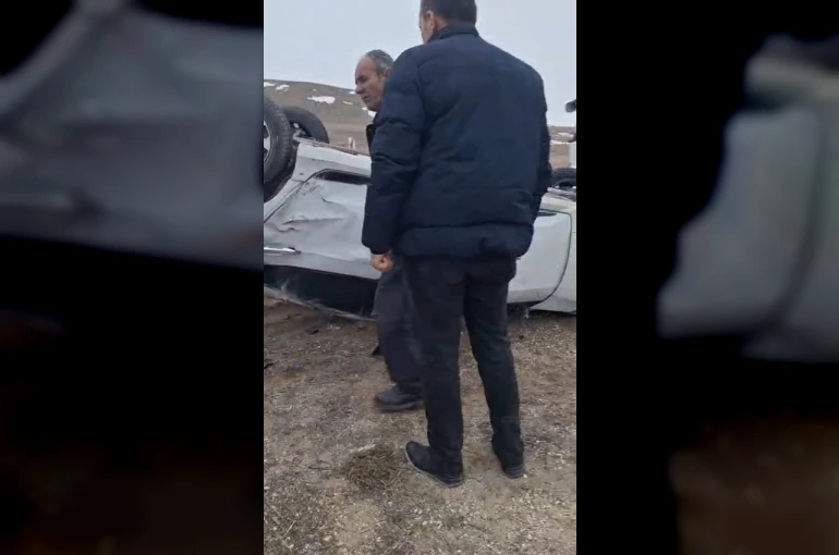 Otomobil takla attı, sürücü kazadan yara almadan kurtuldu