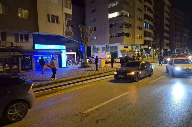 Otomobilin çarptığı bisikletli kadın yaralandı