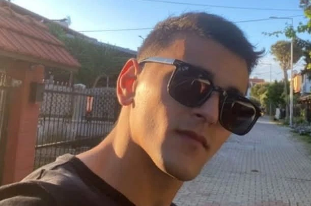 Otomobilin çarptığı üniversite öğrencisi hayatını kaybetti