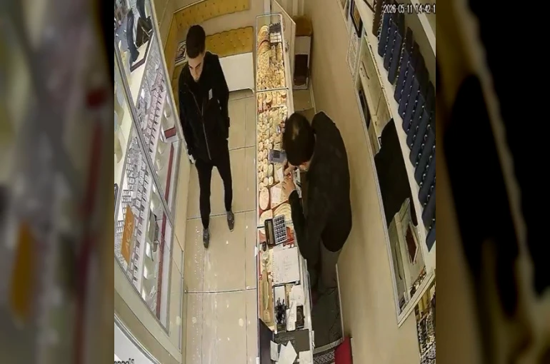 Oyaladığı kuyumcudan altınları çaldı, kaçamadan yakalandı