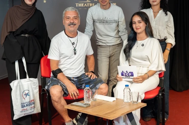 Oyuncu Necmi Yapıcı: "Herkes oyuncu oluyor ama komedyen olamıyor, dram komediden daha kolay"