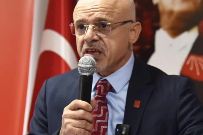 Özdağ, yeniden aday