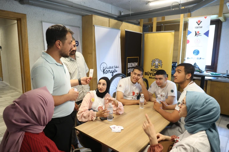 Özel öğrenciler Velespit Müzesi’nde bisiklet tarihini keşfetti
