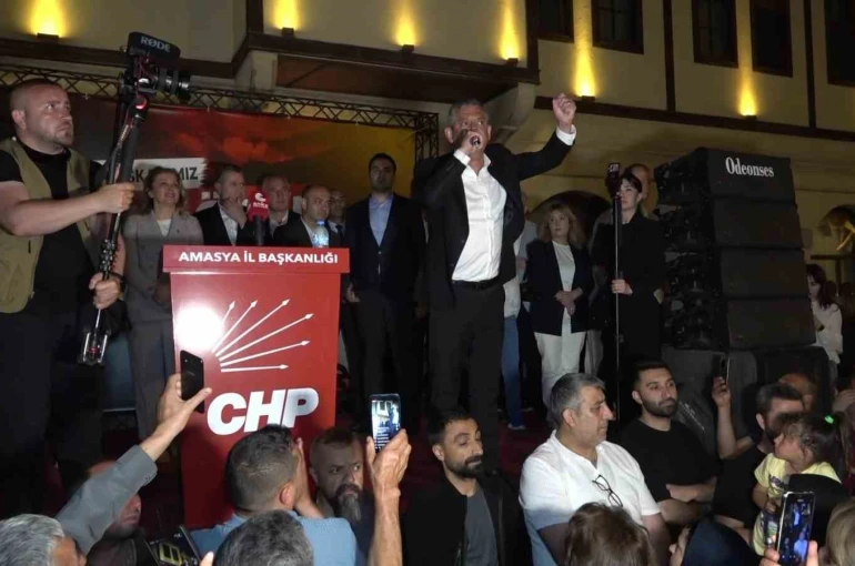 Özgür Özel: "Ne bölünmenin, ne kavganın peşindeyiz"