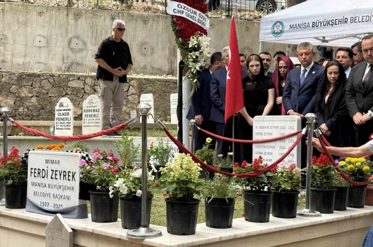 Özgür Özel ve Mansur Yavaş’tan Ferdi Zeyrek’e vefa ziyareti