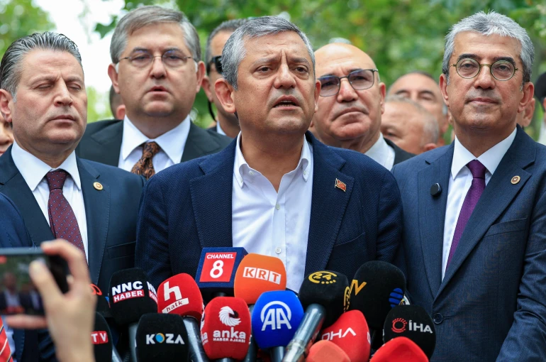 Özgür Özel: "YENİ Parti ana muhalefet partisi olarak bütçe çalışmalarına katılacak"