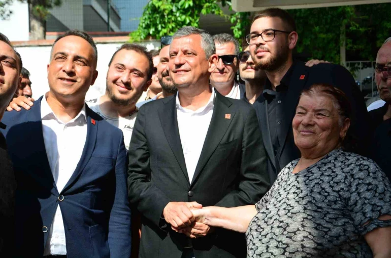Özgür Özel’den eski milletvekili Köse’ye başsağlığı ziyareti 