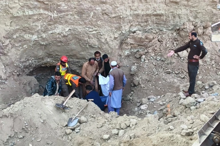 Pakistan’da yasa dışı altın madeninde çökme: 8 ölü, 1 yaralı