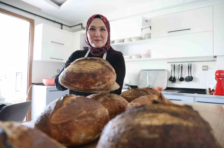 Pandemide anne oldu, yaşadığı buhranı hamurun terapi yönüyle atlatırken iş kapısını keşfetti