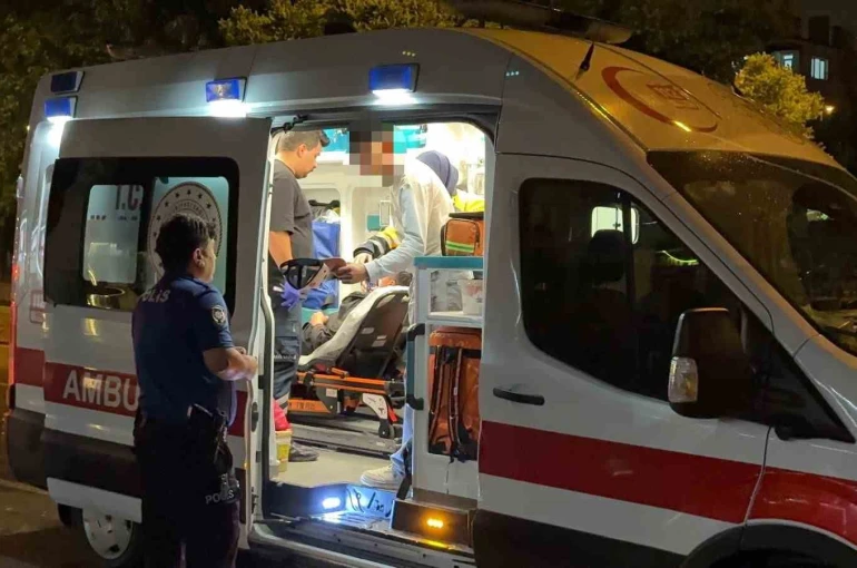 Parkta çocuklar arası bıçaklı kavga: 2 yaralı